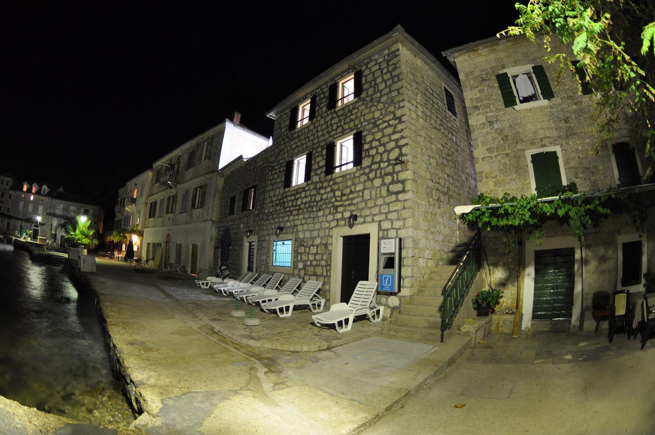 Rose - Apartmani Janovic Luštica Luaran gambar